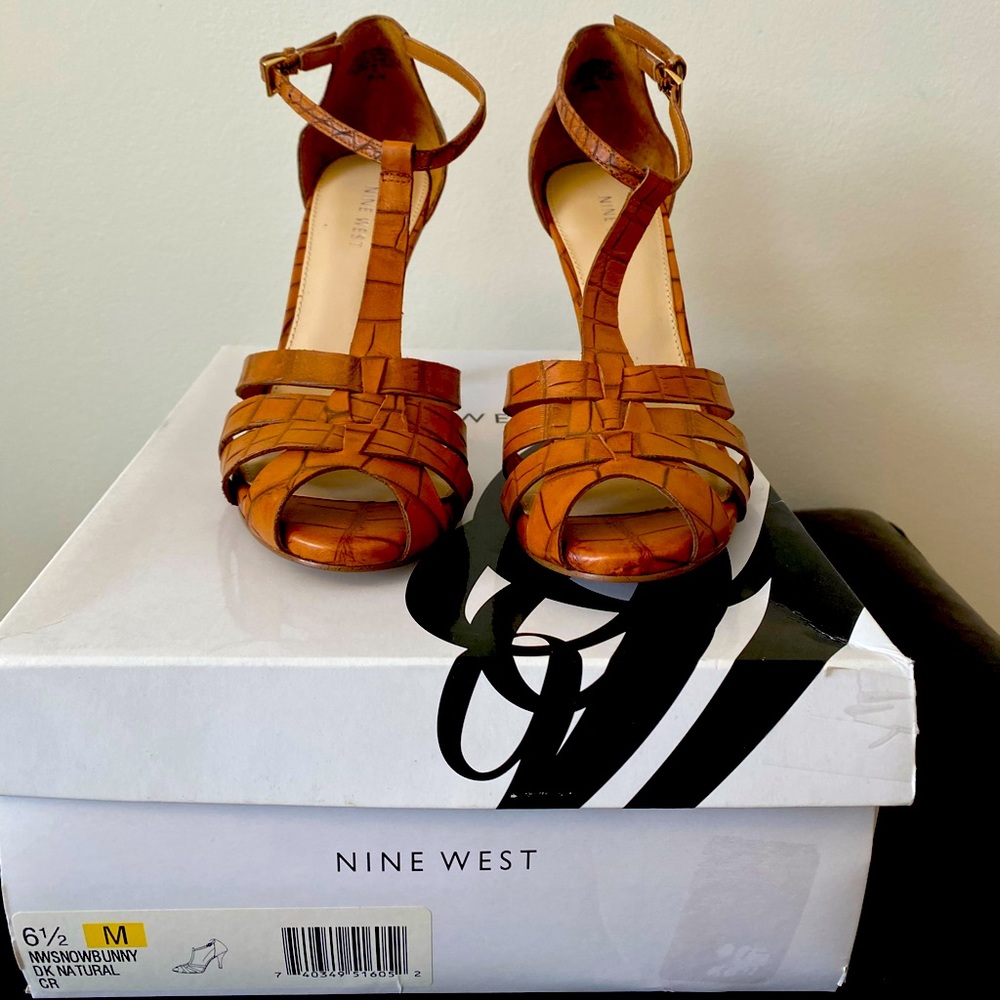Nine West Snow Bunny Dark Natural Leather Sandal - Size 6,5M